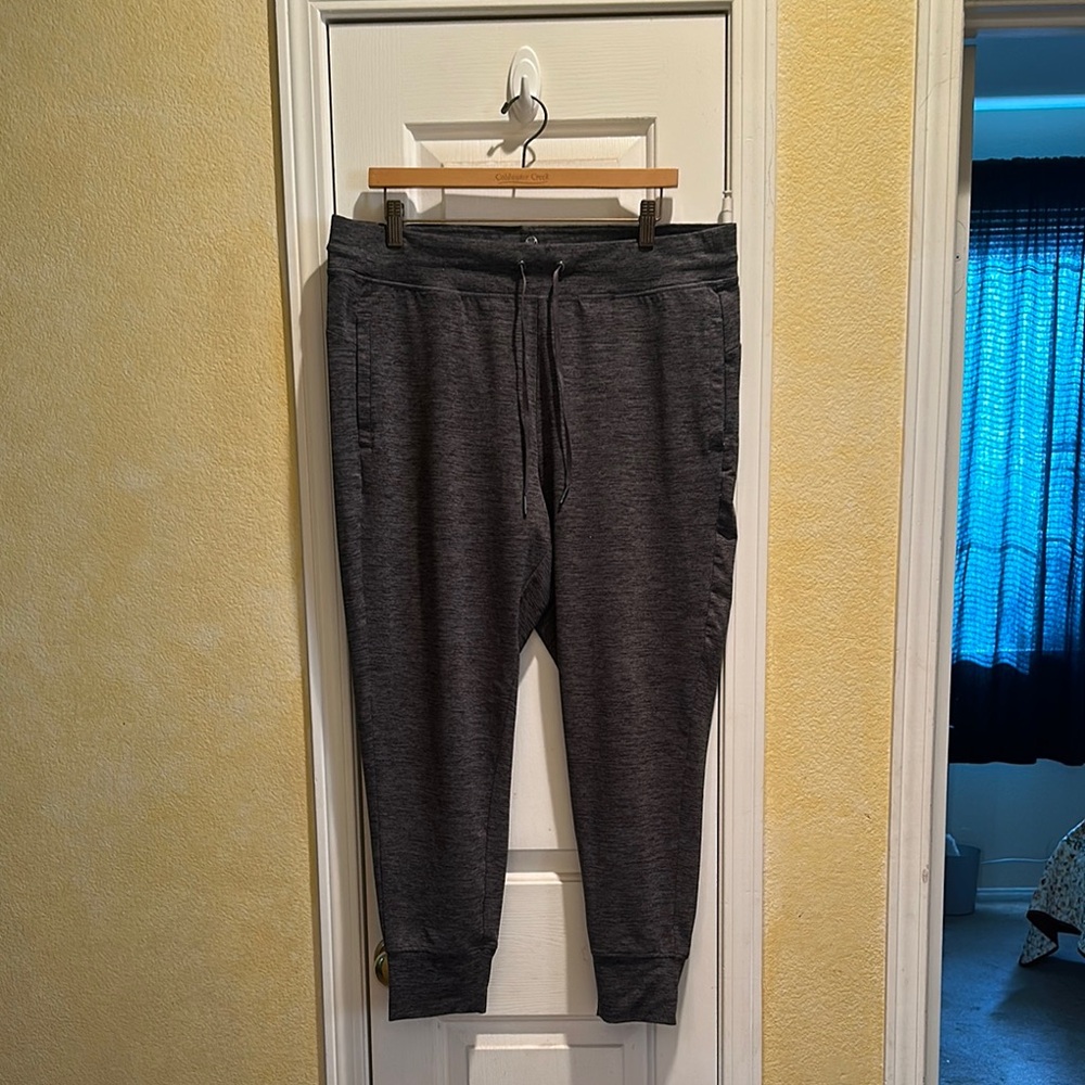 Women’s Gray Jogger Pants
